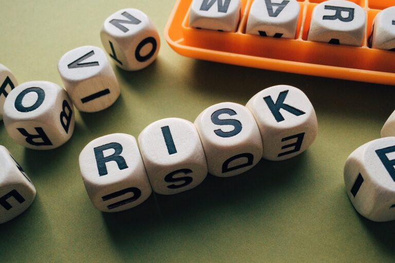 Zarządzanie ryzykiem w przedsiębiorstwie – kluczowy element sukcesu biznesowego