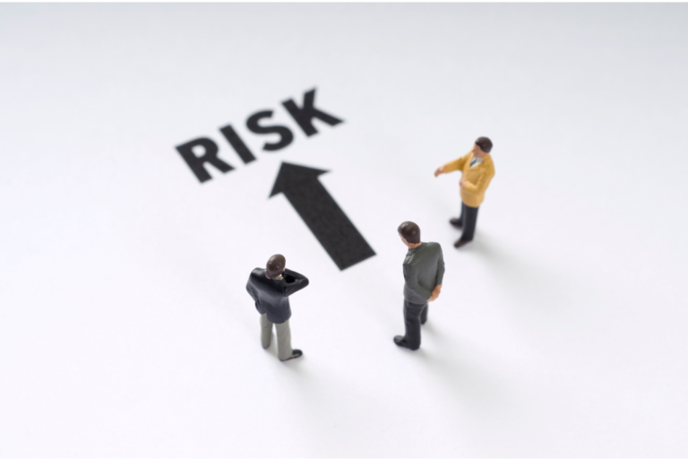 Wpływ czynników na ryzyko systematyczne i rodzaje ryzyka finansowego